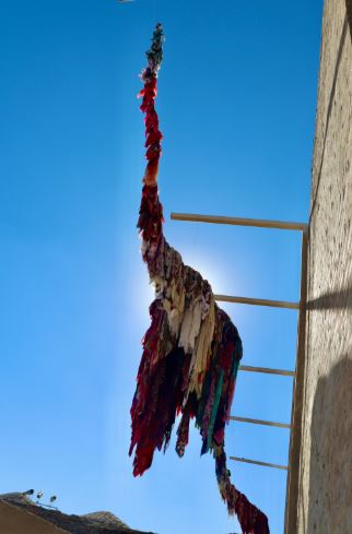 گوبلنی از هنرمندان هیماالی سینگ ساین و دیوید ساین تاپسر، که وقت خود را بین هند و بریتانیا تقسیم می&zwnj;کنند، در بینال بخارا در ۱ نوامبر به نمایش درآمد. (الکساندر تامپسون/یورایشینت)